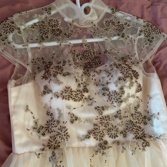 Gold collar neck midi tulle dress - Picture 3 of 4